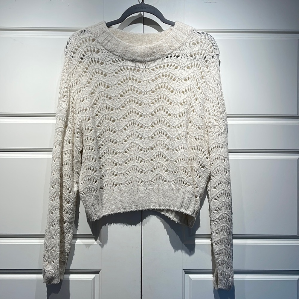 Urban Outfitters sweater Size M